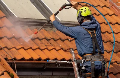 Démoussage et hydrofuge de toiture à Warnécourt